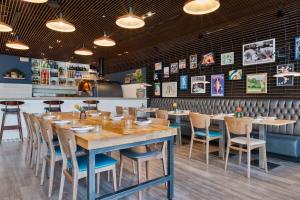 Radisson Hotel and Conference Centre London Heathrow - Guest Policies