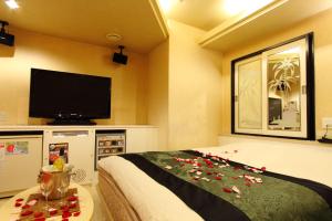 Restay Fuchu (Adult Only) - Adult-Only Offerings and Themed Rooms