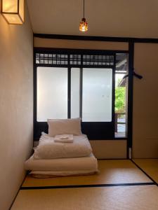 Roman Kan - Amenities and Facilities