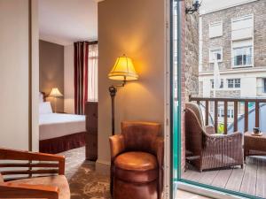 Royal Emeraude Dinard - MGallery - Location and Accessibility