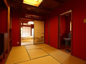 Ryokan Karasawa - Dining Options and Services