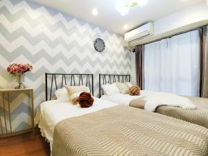 S15 New Shinjuku Central, 5 Mins to Station, Max 3P, New Shinjuku Hot Spring, Open-Air Bath With Wooden Chairs, Original Inn - Nearby Attractions