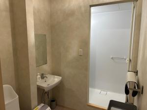 SANDBoX - Children and Pets