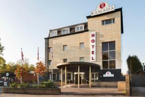 Savera Hotel South Ruislip - Policies and Payment