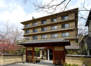 Shibu Hotel - Guest Reviews