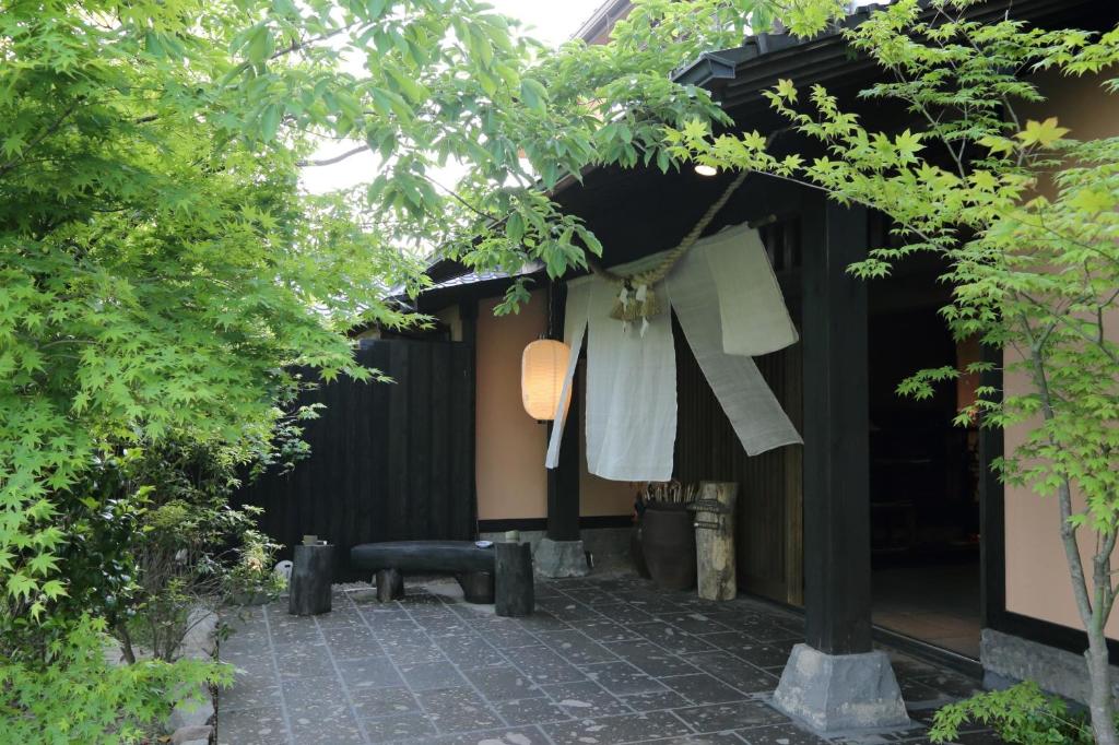 Shinwaen - Activities and Recreation