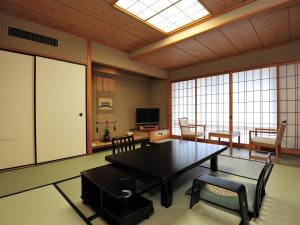 Shiragiku - Nearby Attractions