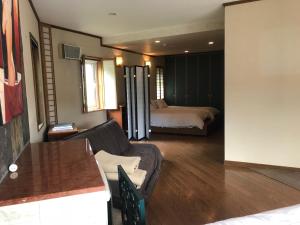 Slowlife Lodge - Frequently Asked Questions