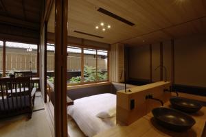 Sowaka - Room Features