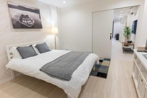 STAGE NAMBA SOUTH - Getting There