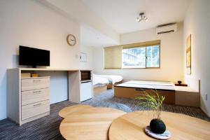 Suites Stay Kyoto - Language Support