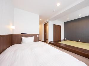 Tabist Hotel New Washington Shibuya - Check-in and Check-out