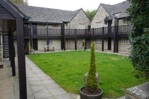 The Bird In Hand Inn, Witney - Nearby Attractions and Activities