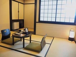 The Edo Sakura - Transportation Details