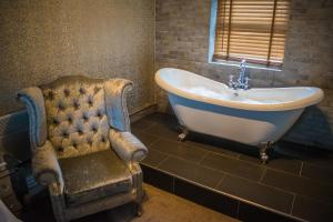 The George Wright Boutique Hotel, Bar & Restaurant - Nearby Attractions and Activities
