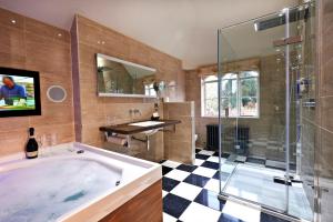 The Oaksmere - Questions About Staying Here