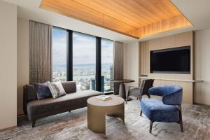 THE OSAKA STATION HOTEL, Autograph Collection - Policies and Fees