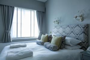 The Royal Hotel - Guest Reviews and Ratings
