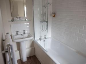 The Ship Inn - Transportation Options