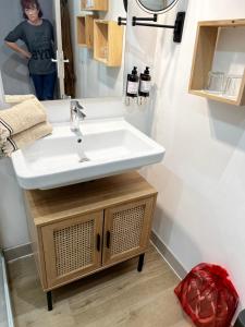 Timeless - The Perfect Getaway