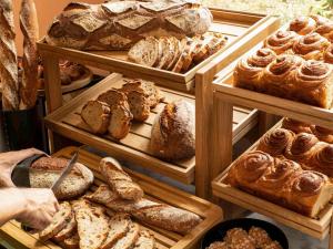 TRIBE Paris Batignolles - Nearby Attractions