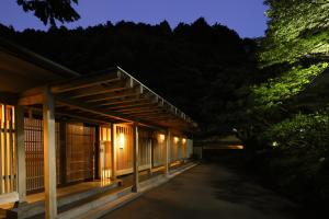 Tsubaki - Guest Feedback