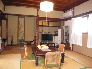 Tsubakiso - Booking and Contact Information
