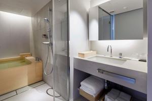 TSUKI Tokyo - Guest Reviews and Ratings