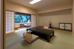 Tsukihitei Review - Booking and Cancellation Details