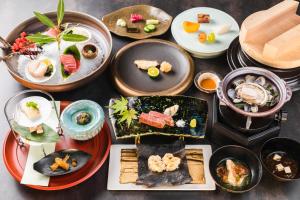 Tsuta Onsen Ryokan - Nearby Attractions