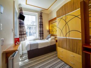 Vegas Hotel - Accessibility Features