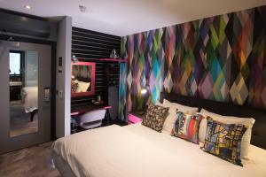 Village Hotel Southampton Eastleigh - Booking and Policies