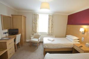 Wheatlands Lodge Hotel - Location and Accessibility