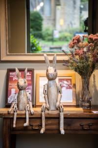 Wheelwrights Arms Country Inn & Pub - Nearby Attractions and Activities