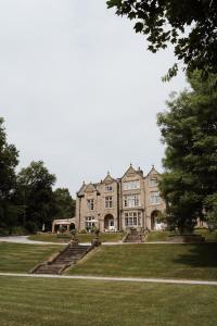 Woodlands Hotel - Policies and Check-in/Check-out