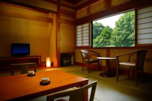 Yukaen - Dining Options