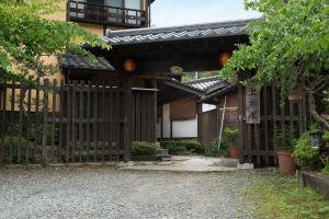 Yunohira Kamiyanagiya - Transportation Information