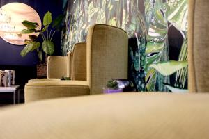 1 Craven Hill Gardens - Tips for Travelers