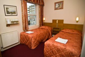 Alexandra Hotel - Booking Information
