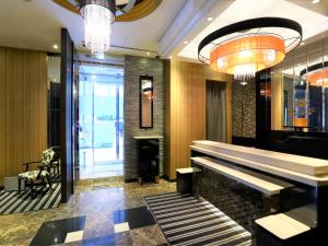 APA Hotel Ginza Takaracho Tokyo Station Yaesu South Exit - Dining Options