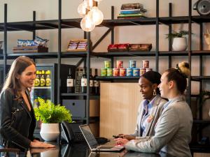 Aparthotel Adagio London Stratford - Ideal for Business and Leisure