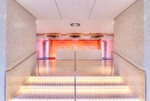 Apex Temple Court Hotel - Nearby Attractions