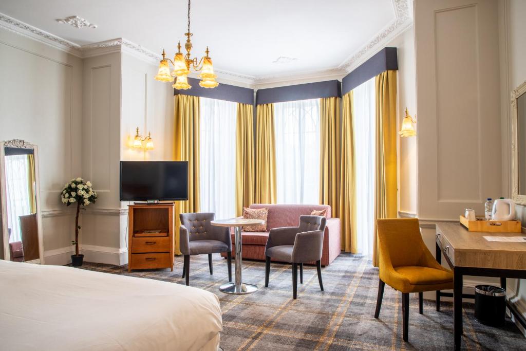 Arnos Manor Hotel Review