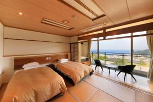 Atami Fuga - Accessibility and Nearby Attractions
