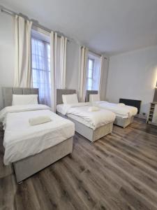 Baker Street Apartments - Facilities and Amenities