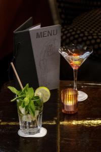 Best Western Plus Monopole Métropole - Child and Pet Accommodations