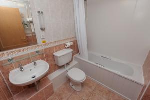 Boundary, Alfreton by Marstons Inns - Questions About Staying Here