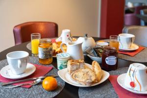 Brit Hotel Belfort Centre-Le Boreal - Dining and Breakfast Options
