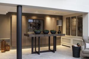 Castle Hotel Windsor - Onsite Facilities