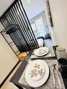 Central Studio Like a Hotel Room - Contact and Booking Information